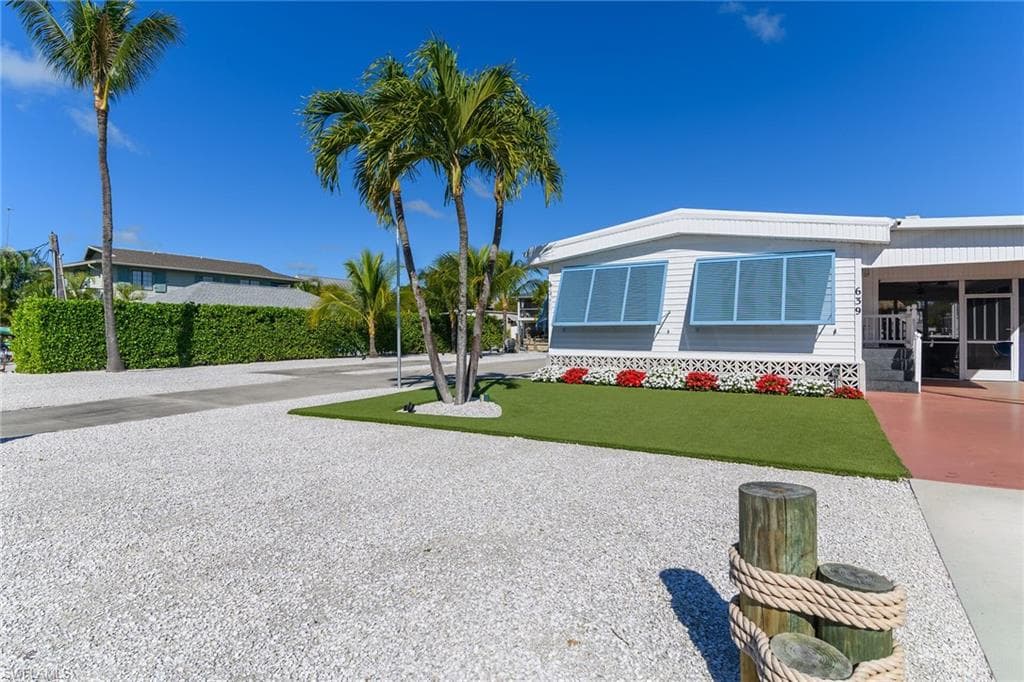 639 Palm AVE, OTHER FL 34140-4