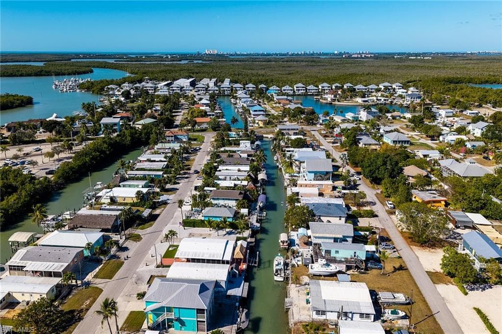 639 Palm AVE, OTHER FL 34140-37