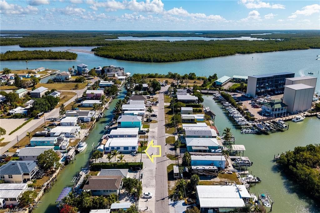 639 Palm AVE, OTHER FL 34140-39