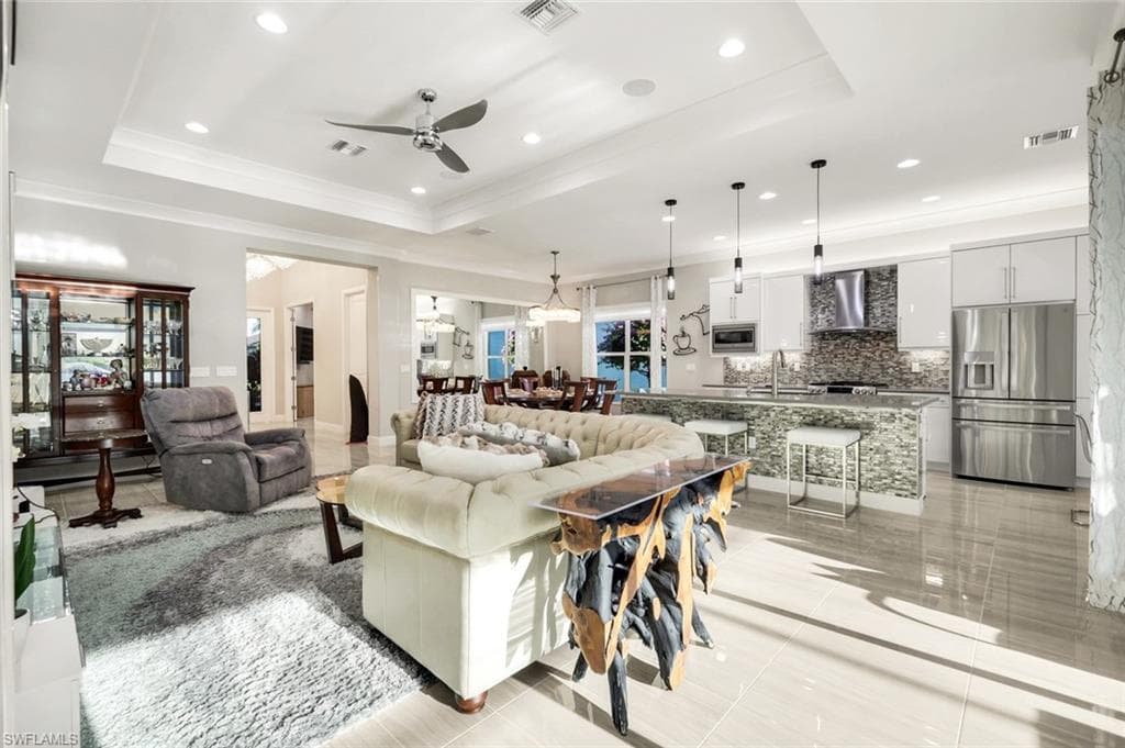 28560 Twain DR-9