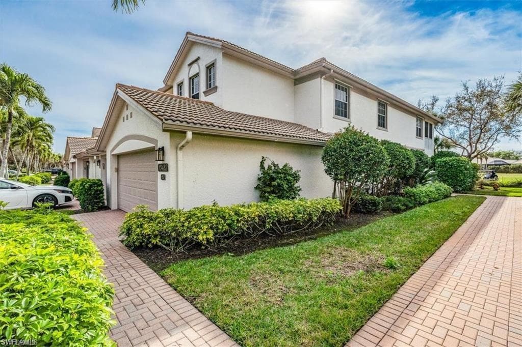 10482 Autumn Breeze DR # 102, ESTERO FL 34135-29