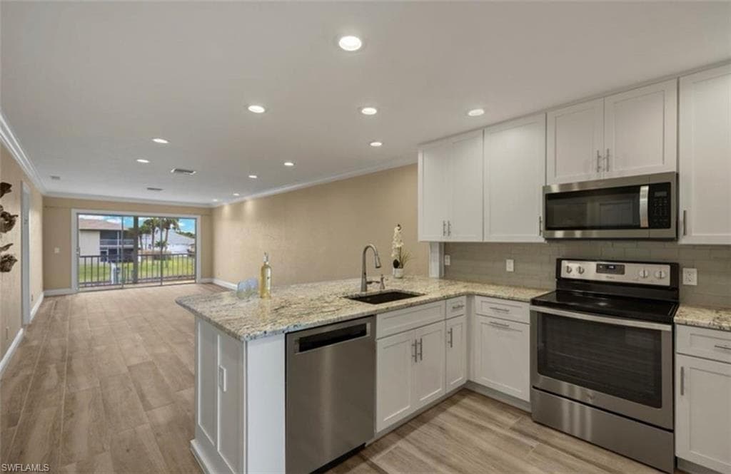 4541 SE 5th PL # 207, CAPE CORAL FL 33904-15