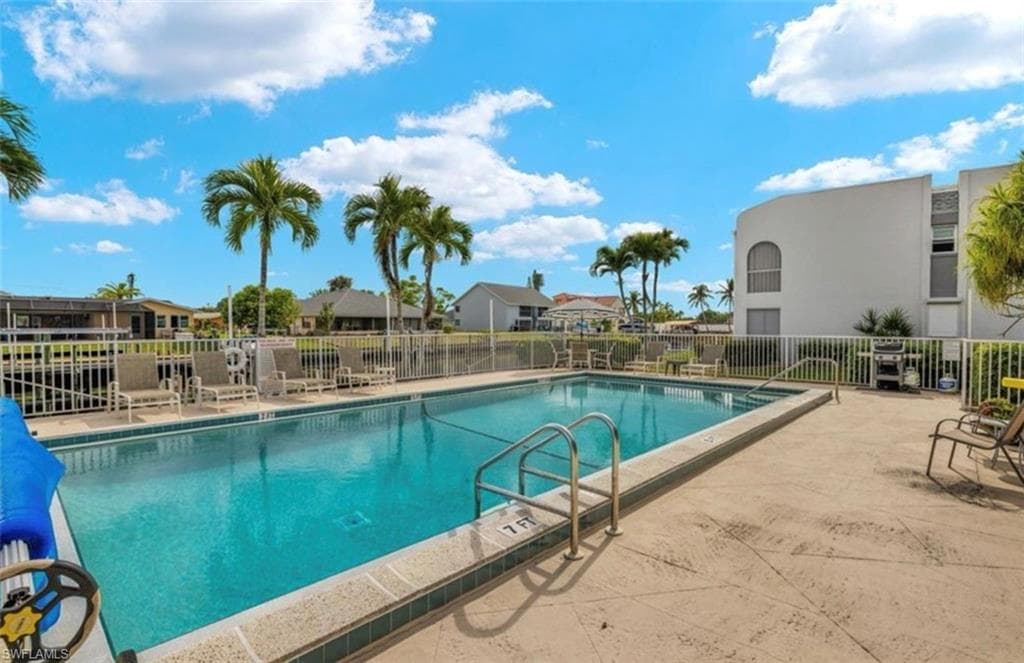 4541 SE 5th PL # 207, CAPE CORAL FL 33904-35