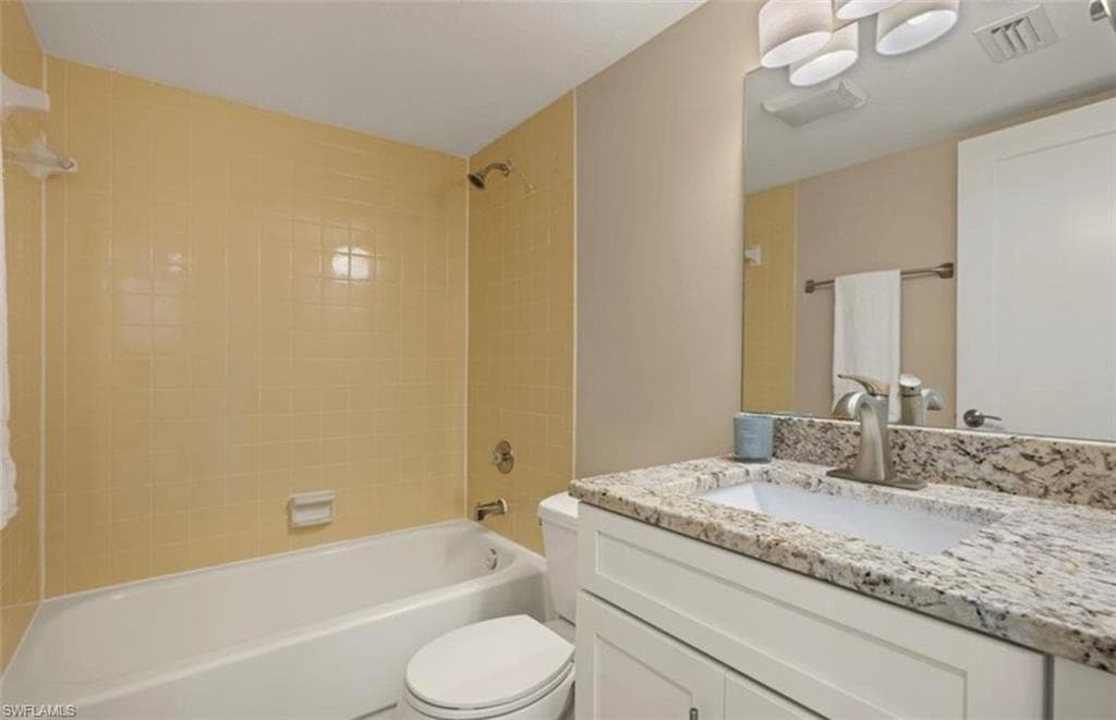 4541 SE 5th PL # 207, CAPE CORAL FL 33904-28