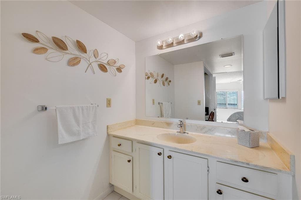 4510 N Key DR # 802, NORTH FORT MYERS FL 33903-18