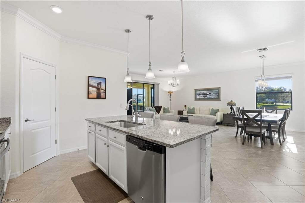 11591 Shady Blossom DR, FORT MYERS FL 33913-8