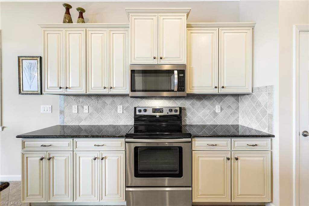 9513 Ironstone TER # 202, NAPLES FL 34120-12