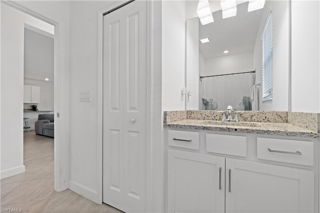 13805 Pine Lodge LN S, FORT MYERS FL 33913-23