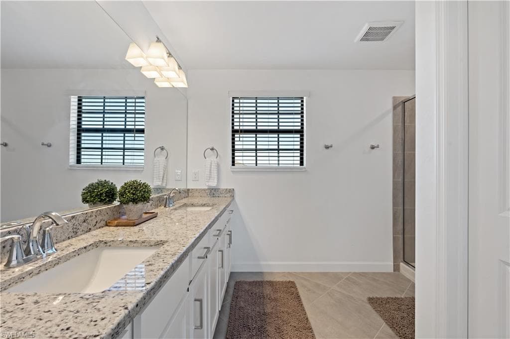 13805 Pine Lodge LN S, FORT MYERS FL 33913-29