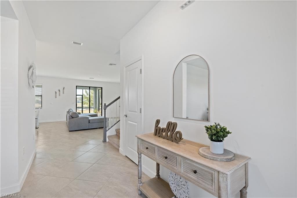 13805 Pine Lodge LN S, FORT MYERS FL 33913-3