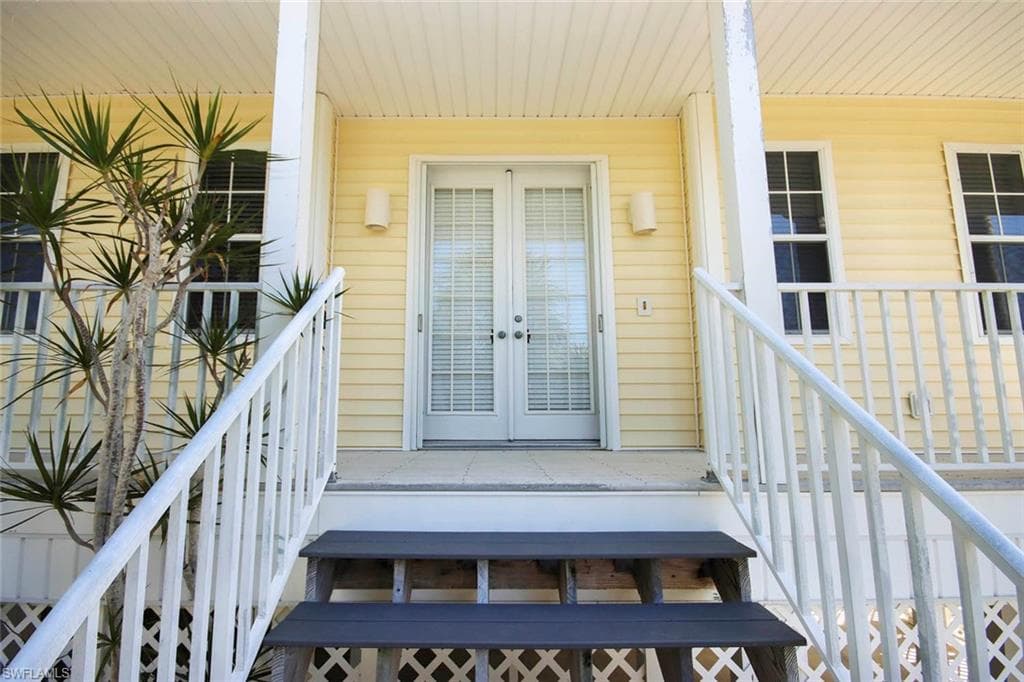 580 Sea Oats DR, SANIBEL FL 33957-5