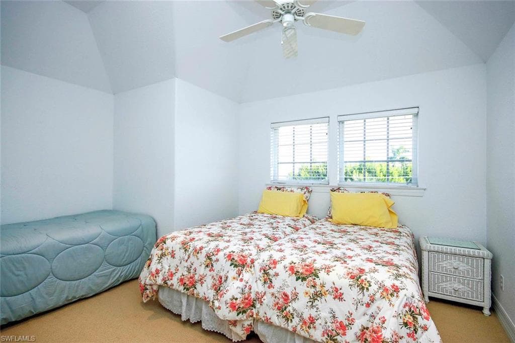 580 Sea Oats DR, SANIBEL FL 33957-27