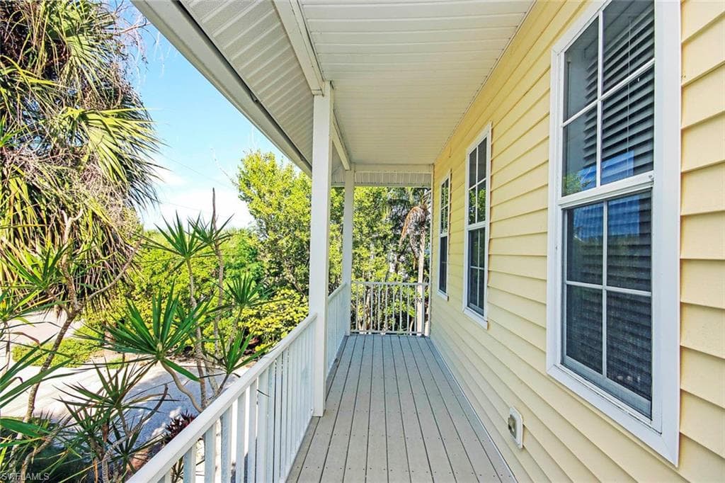 580 Sea Oats DR, SANIBEL FL 33957-40