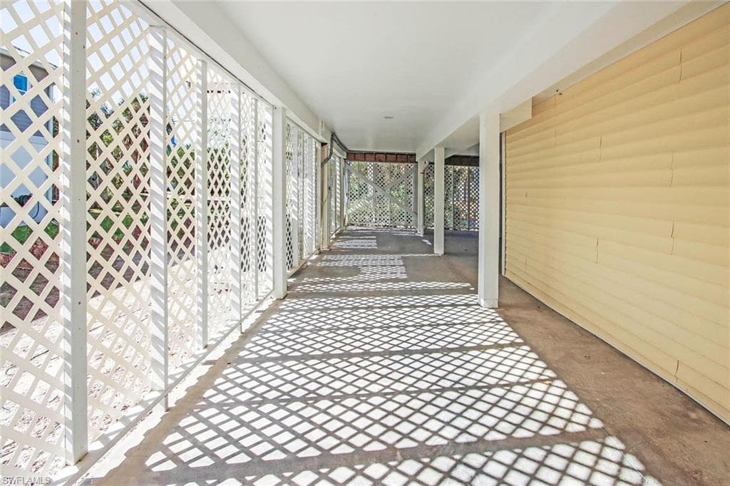 580 Sea Oats DR, SANIBEL FL 33957-47