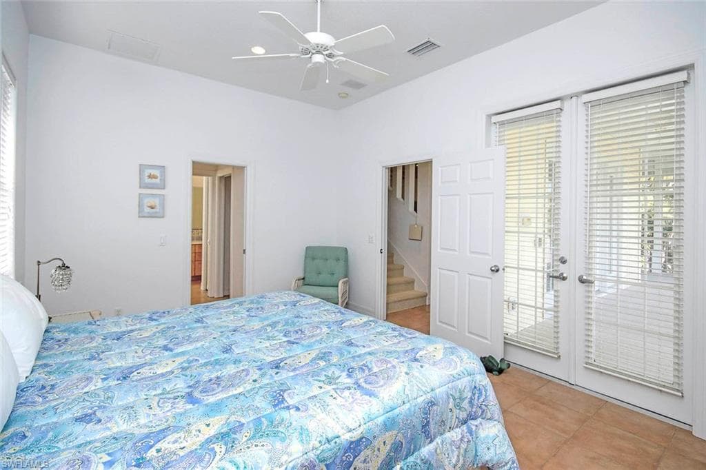 580 Sea Oats DR, SANIBEL FL 33957-18