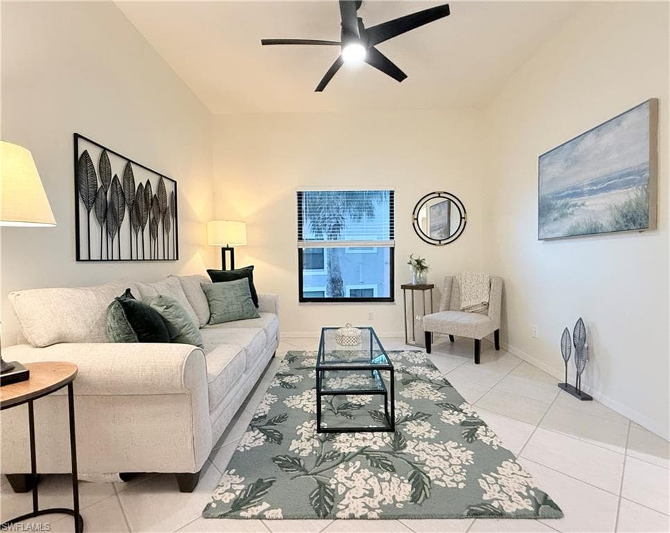 8375 Heritage Links CT # 1826, NAPLES FL 34112-2