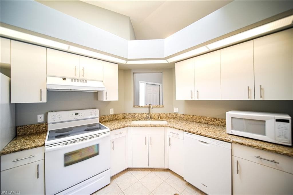 25431 Fairway Dunes CT, BONITA SPRINGS FL 34135-2