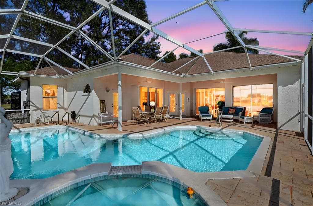 6687 Huntley LN S, NAPLES FL 34104-1