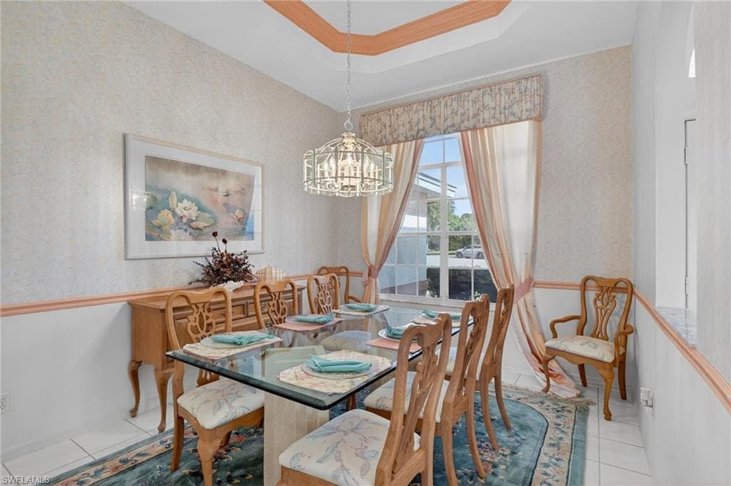 6687 Huntley LN S, NAPLES FL 34104-12