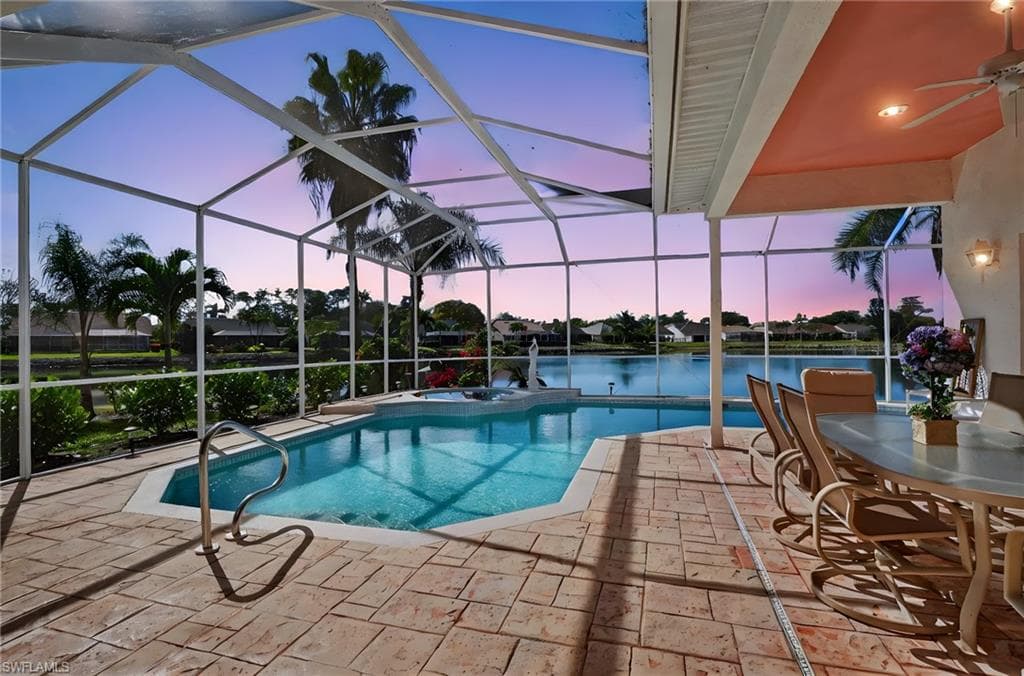 6687 Huntley LN S, NAPLES FL 34104-2