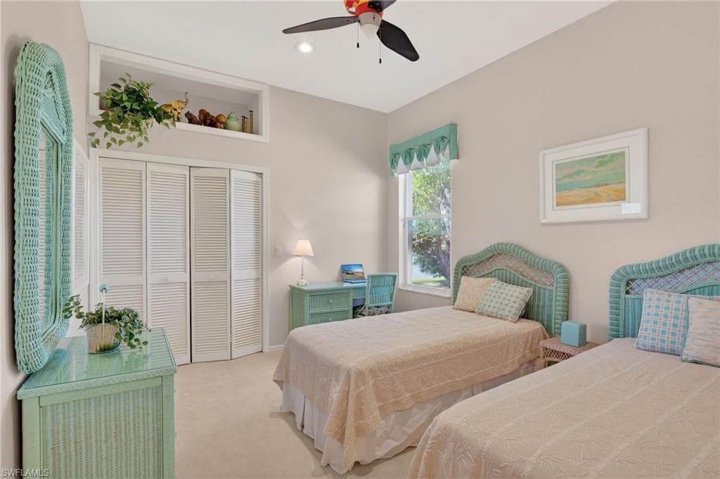 6687 Huntley LN S, NAPLES FL 34104-23