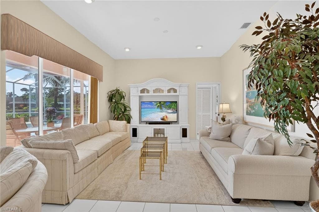 6687 Huntley LN S, NAPLES FL 34104-13