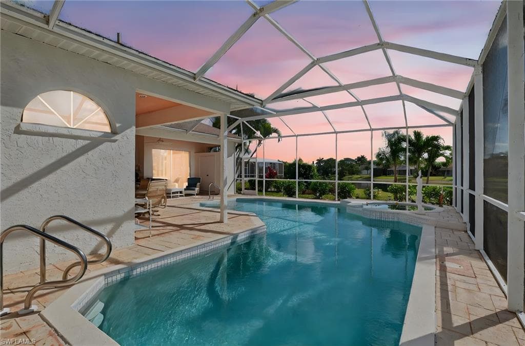 6687 Huntley LN S, NAPLES FL 34104-3