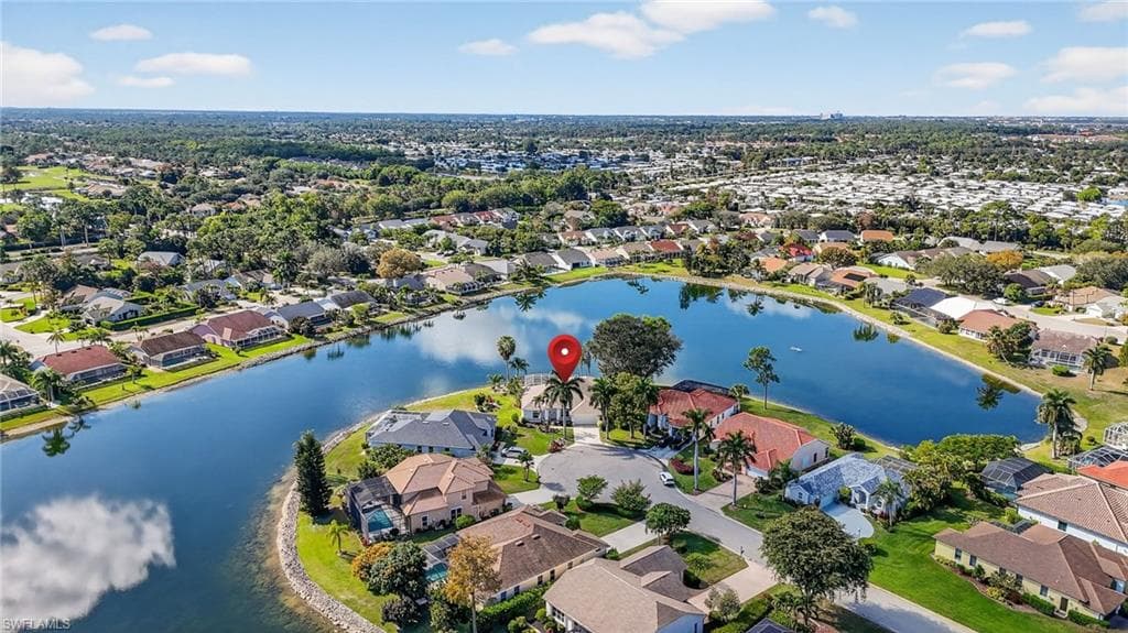 6687 Huntley LN S, NAPLES FL 34104-7