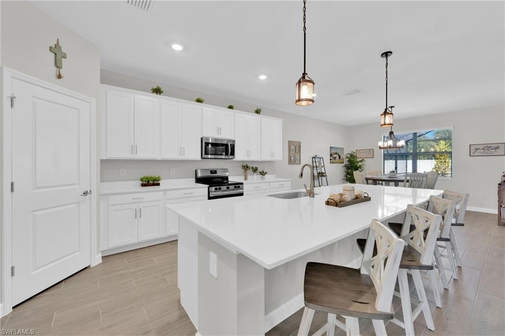 10642 Timber Creek DR, FORT MYERS FL 33913-9