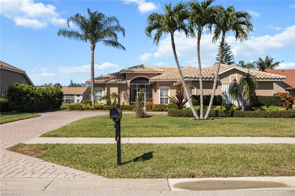 3733 Royal Wood BLVD-2