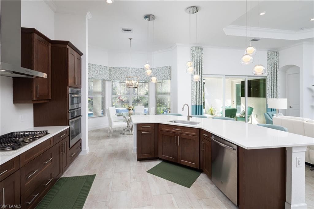 14626 Nicholas WAY, NAPLES FL 34109-6