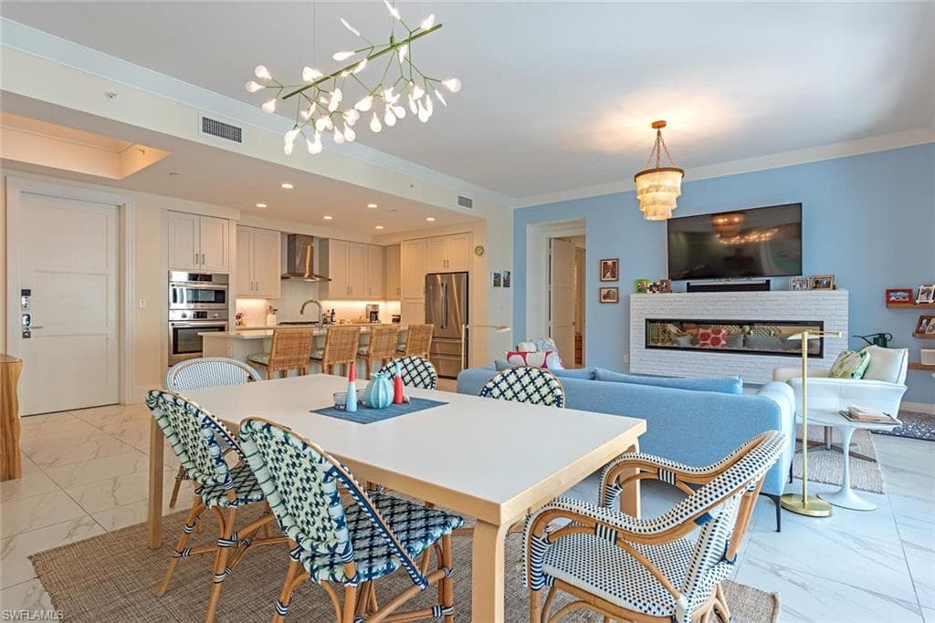 1135 3RD AVE S # 308, NAPLES FL 34102-4