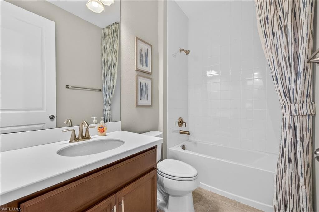 4578 Arboretum # 202, NAPLES FL 34112-22