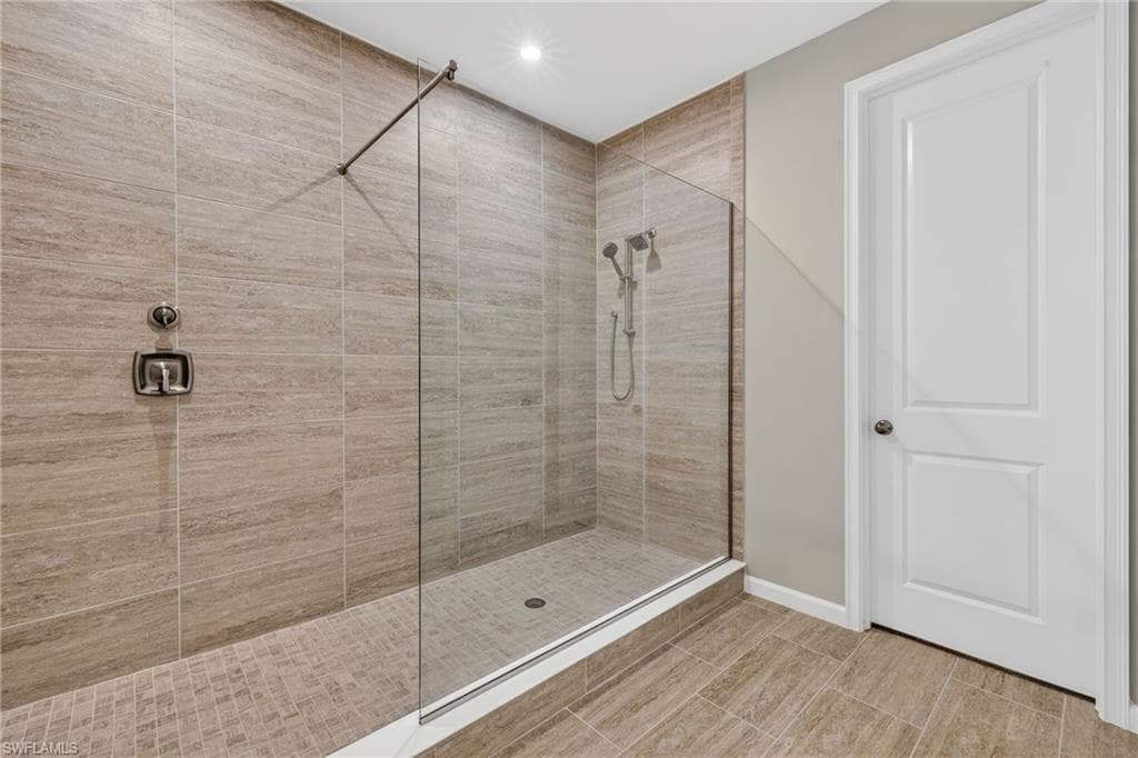 4578 Arboretum # 202, NAPLES FL 34112-18