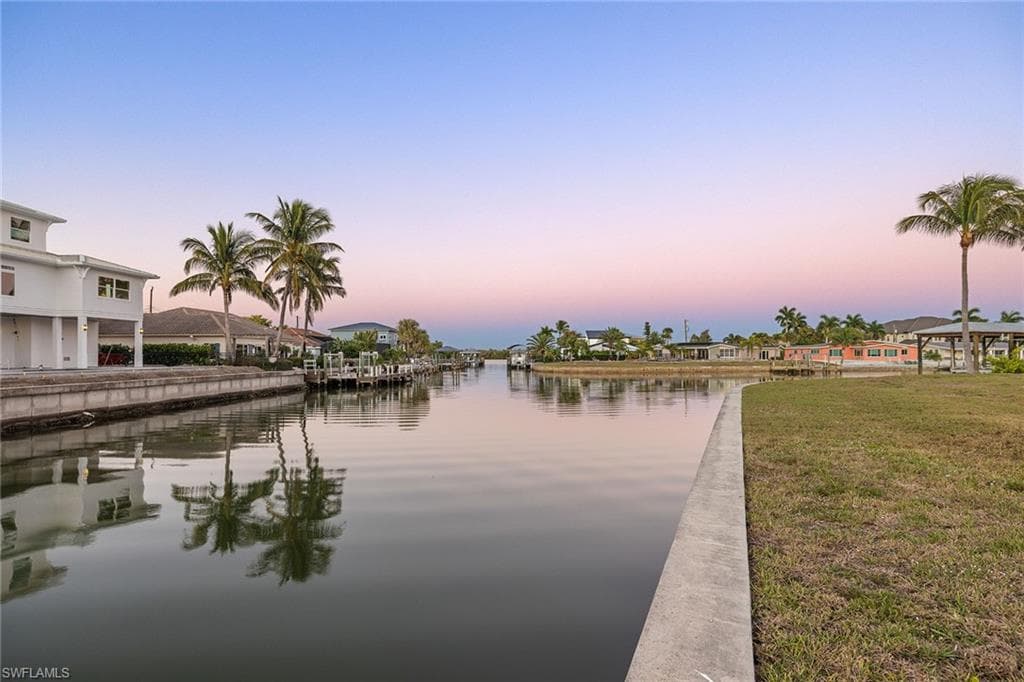 271 Randy LN, FORT MYERS BEACH FL 33931-22