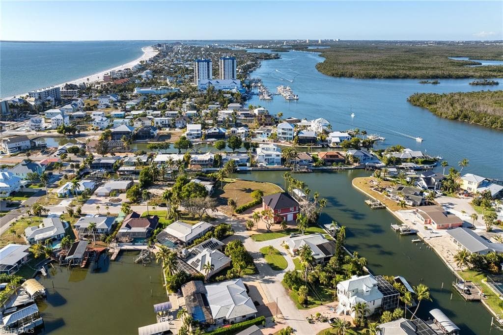 271 Randy LN, FORT MYERS BEACH FL 33931-19