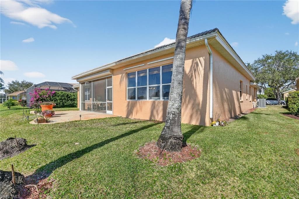 14806 Fripp Island CT, NAPLES FL 34119-26