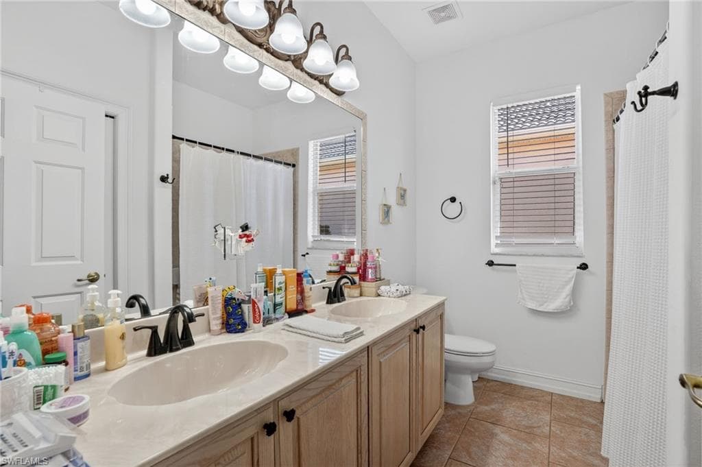 14806 Fripp Island CT, NAPLES FL 34119-24