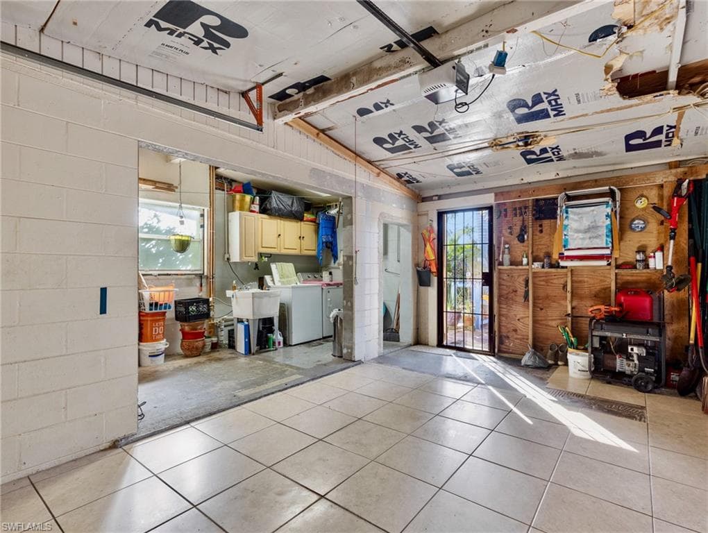 2442 Gorham AVE, FORT MYERS FL 33907-22