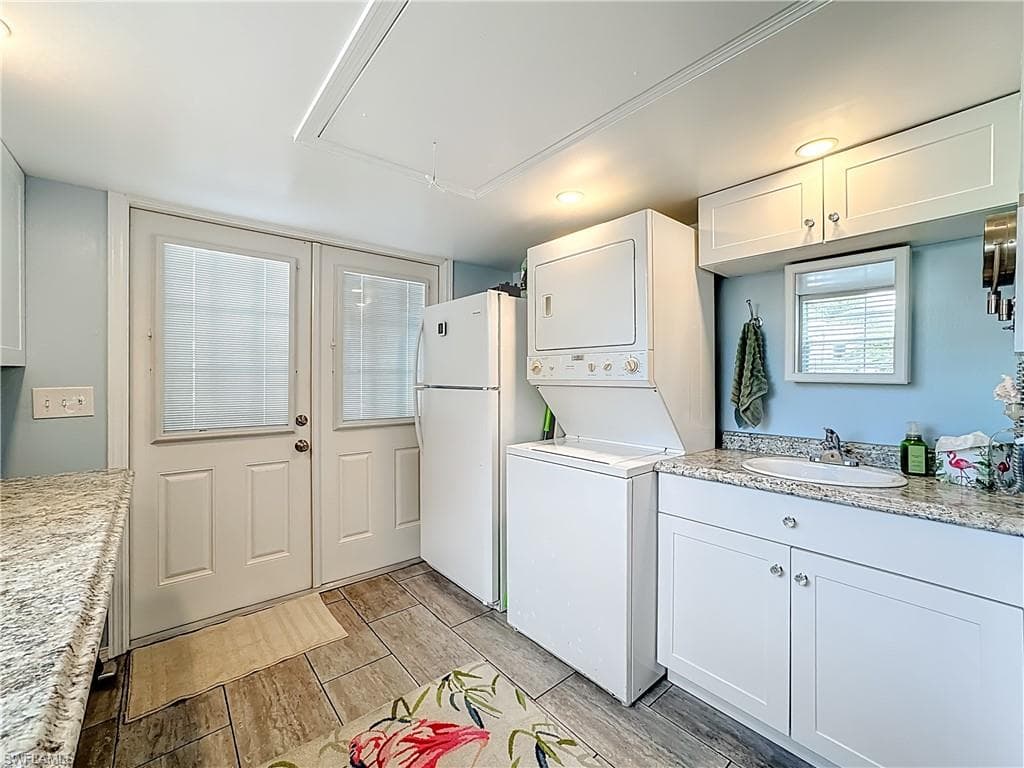 10449 Nightwood DR, FORT MYERS FL 33905-14