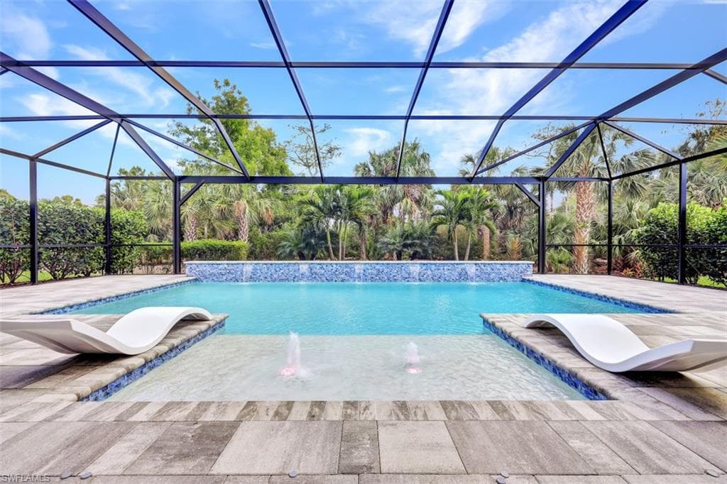 9238 Plover DR, NAPLES FL 34120-22