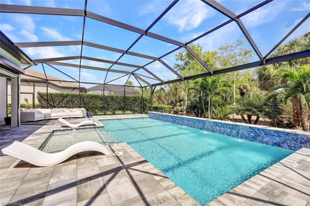 9238 Plover DR, NAPLES FL 34120-23