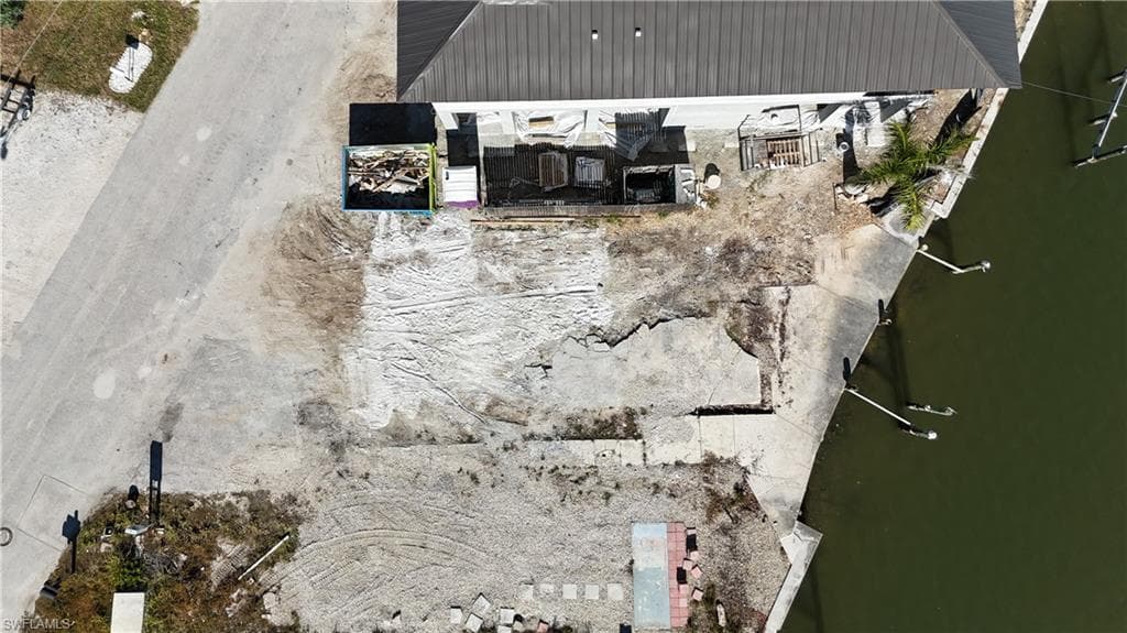 63 Emily LN, FORT MYERS BEACH FL 33931-18