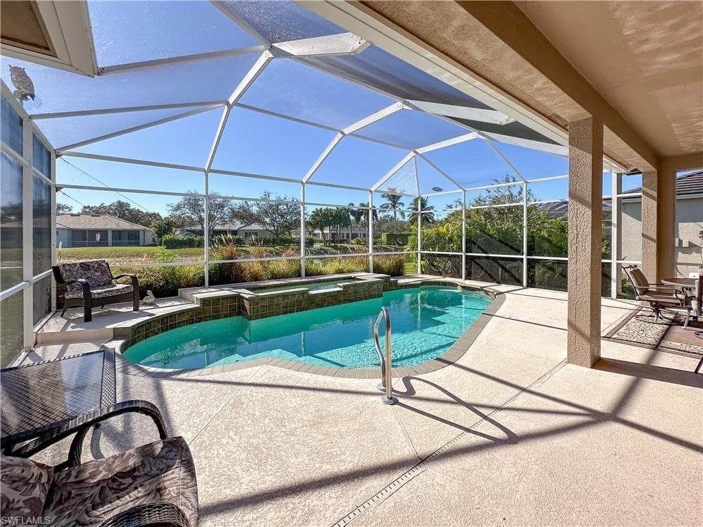 948 Chesapeake Bay CT, NAPLES FL 34120-26