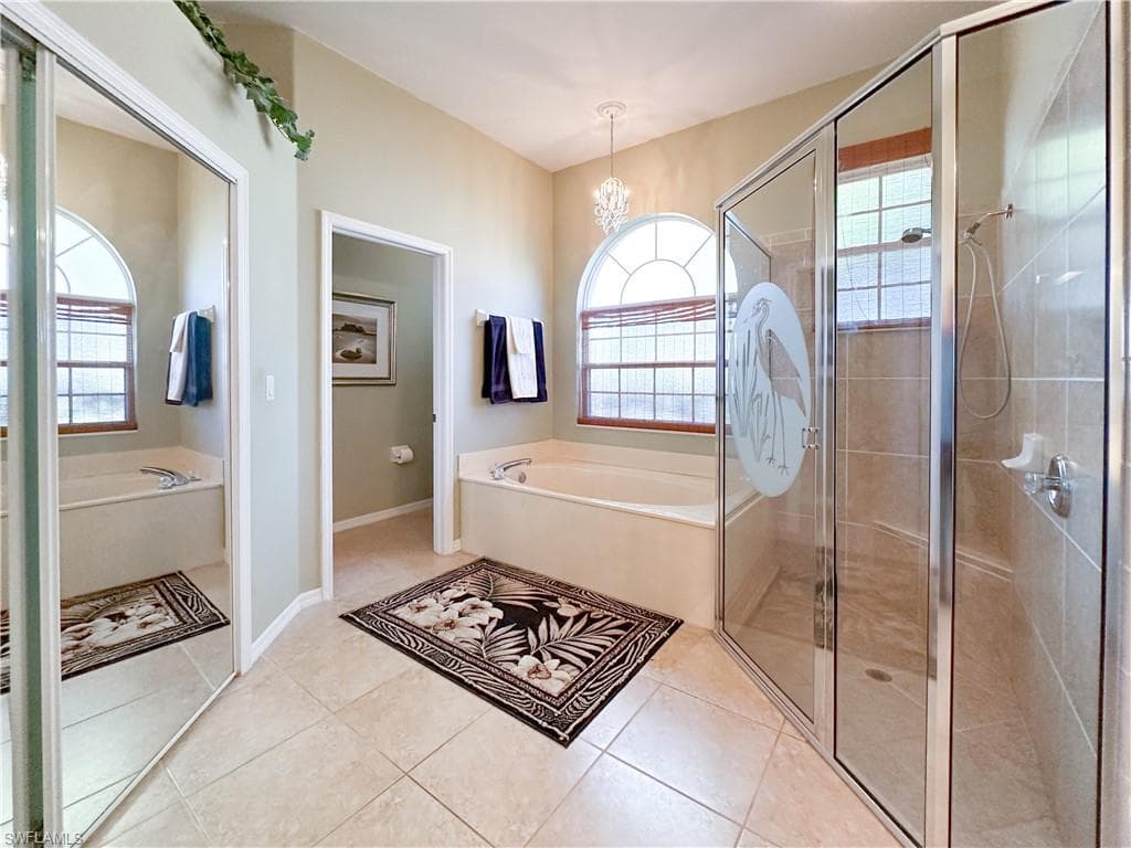 948 Chesapeake Bay CT, NAPLES FL 34120-15