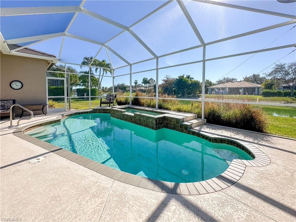 948 Chesapeake Bay CT, NAPLES FL 34120-27