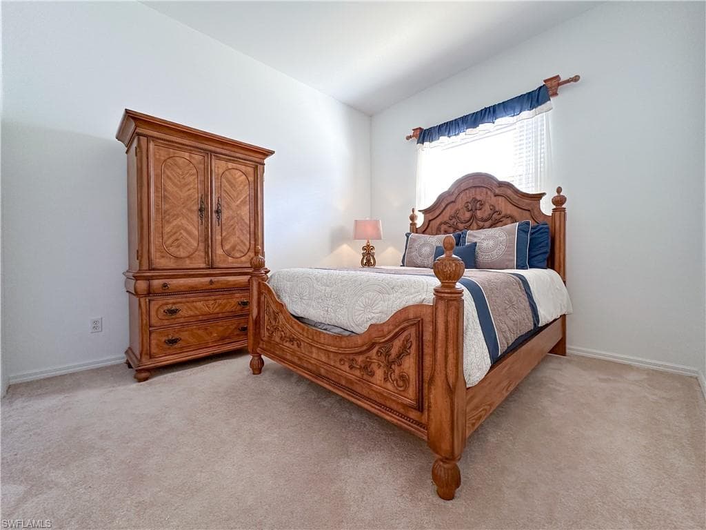 948 Chesapeake Bay CT, NAPLES FL 34120-24