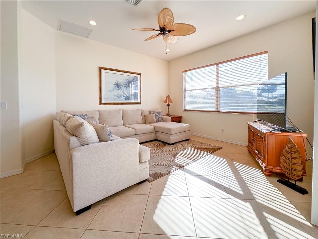 948 Chesapeake Bay CT, NAPLES FL 34120-20