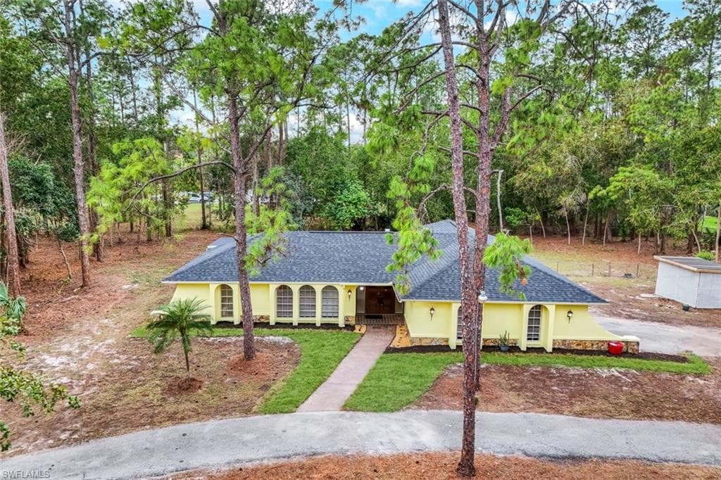 525 Weber BLVD N, NAPLES FL 34120-5