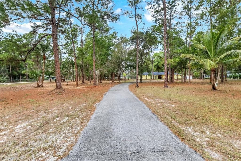 525 Weber BLVD N, NAPLES FL 34120-32